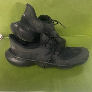 Women’s size US 12 nike Free Run 5.0 AQ1316-006